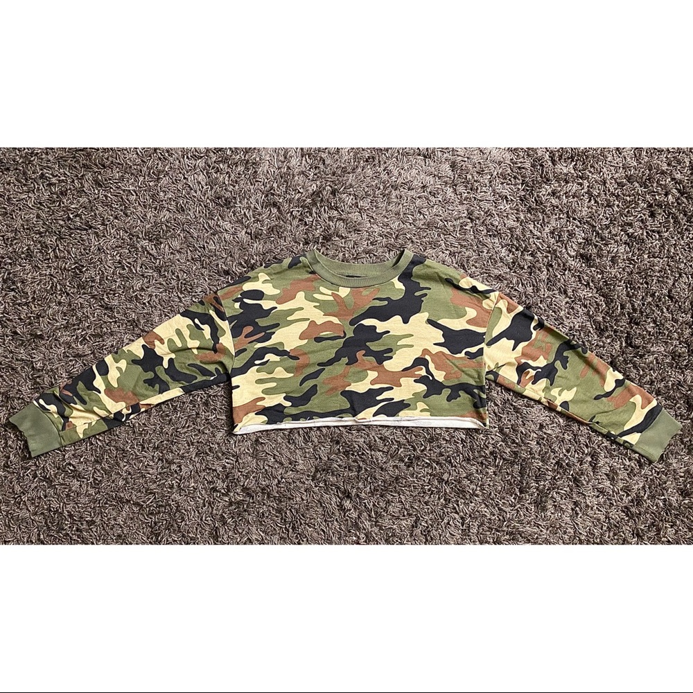 Forever 21 Crop Longsleeve (Camouflage)